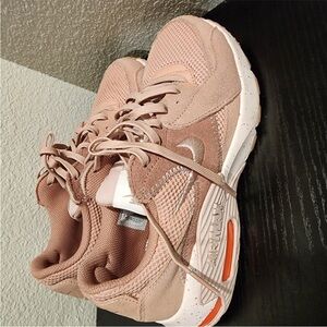 Nike Women's Beige and Orange Sneakers